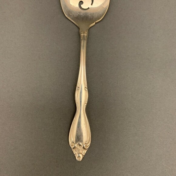 Wm. A. Rogers Oneida Ltd. Old South II Bon Bon 6" Spoon Silver-plate 1949 - Picture 3 of 6